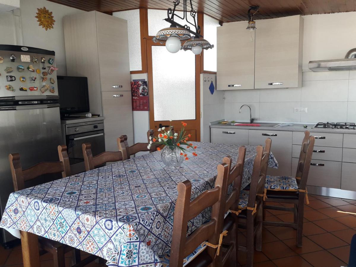 شقة Casa Nupi SantʼAlessio Siculo المظهر الخارجي الصورة