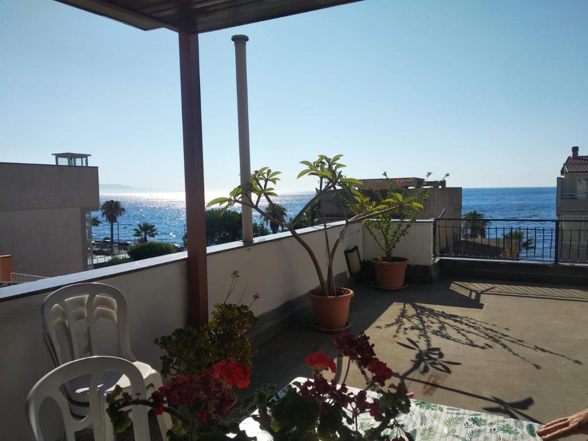 شقة Casa Nupi SantʼAlessio Siculo المظهر الخارجي الصورة