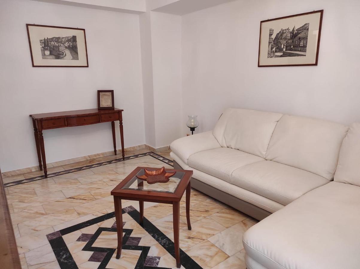 شقة Casa Nupi SantʼAlessio Siculo المظهر الخارجي الصورة